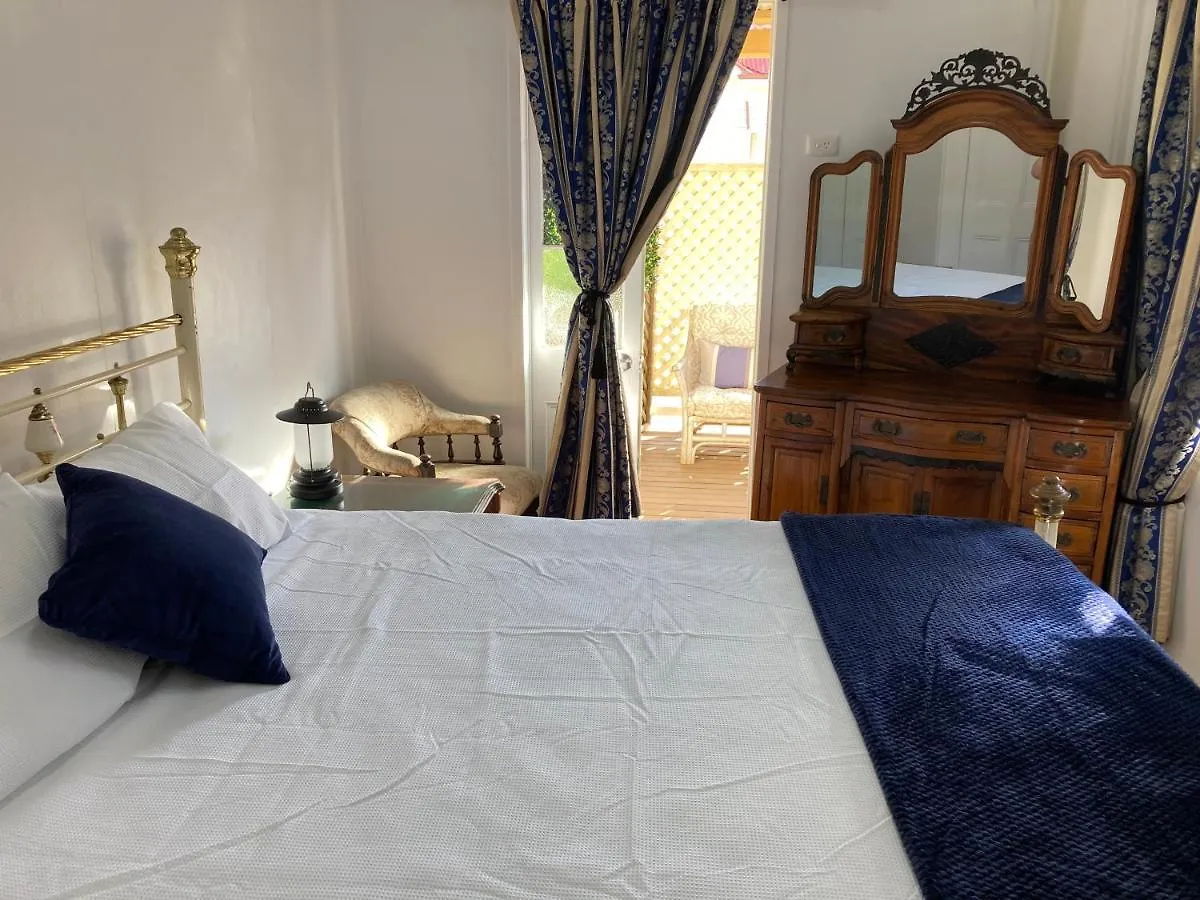 The Old Station Masters House Qld Bed & Breakfast Maryborough 0*,
