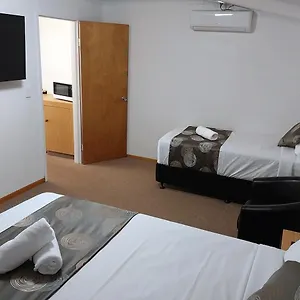 4* Motel Blue Shades