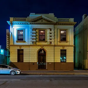 Bank192 4*, Adelaide Australia