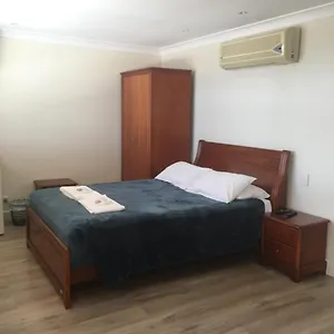 3* Hotel Aussie &